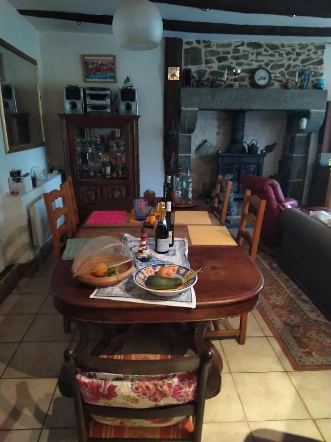 Maison En Granit Bleue Lanhelin 0*,