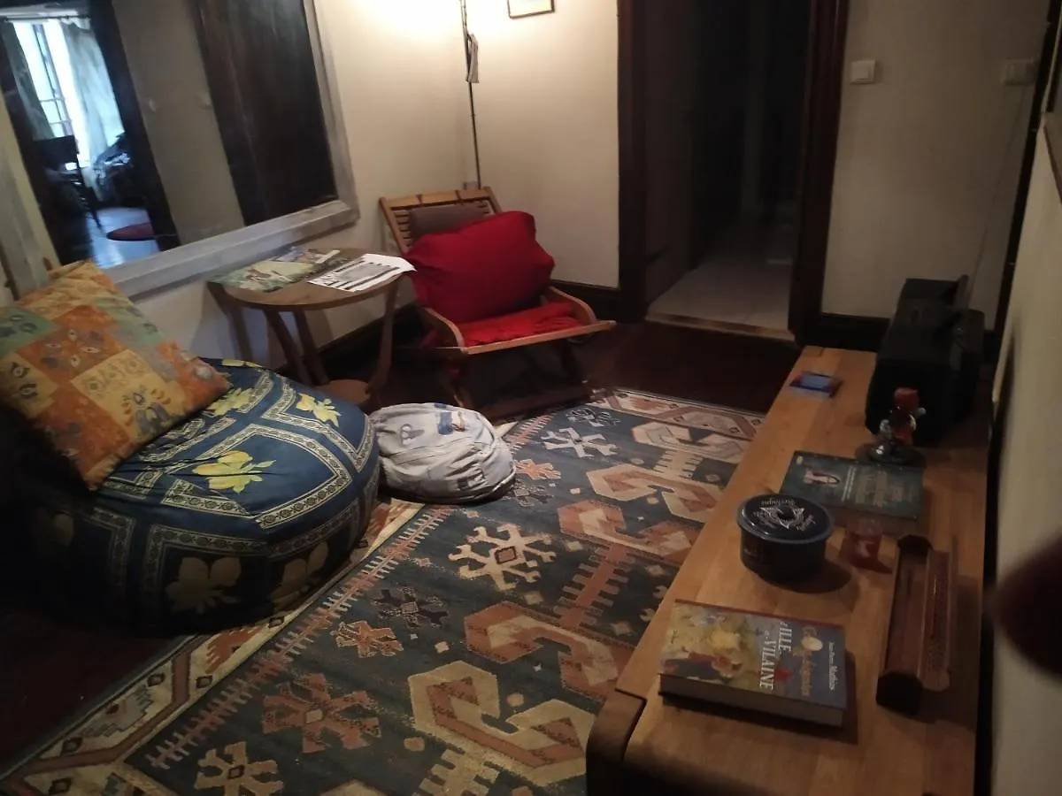 Homestay Maison En Granit Bleue Lanhelin